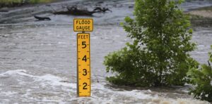 Why it can be hard to warn people about dangers like floods – communication researchers explain the role of human behavior